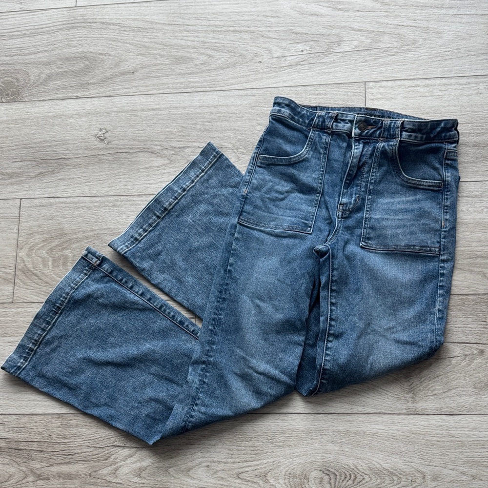American Eagle Outfitters Blue Flare & Wide Leg Jeans